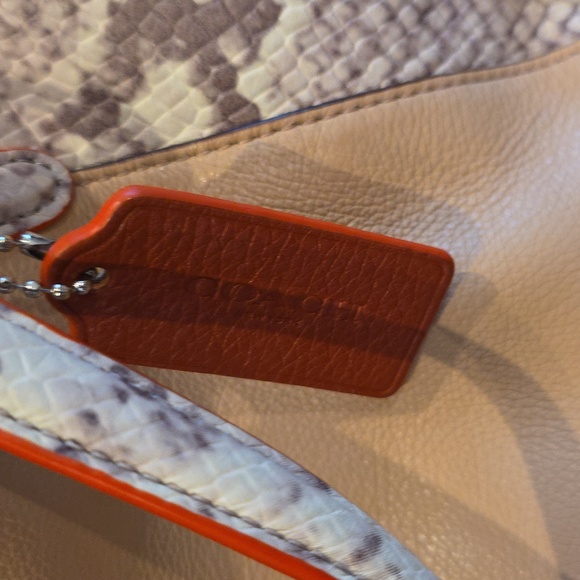 Coach Kelsey 13692 Snake Embossed - Picture 6 of 11